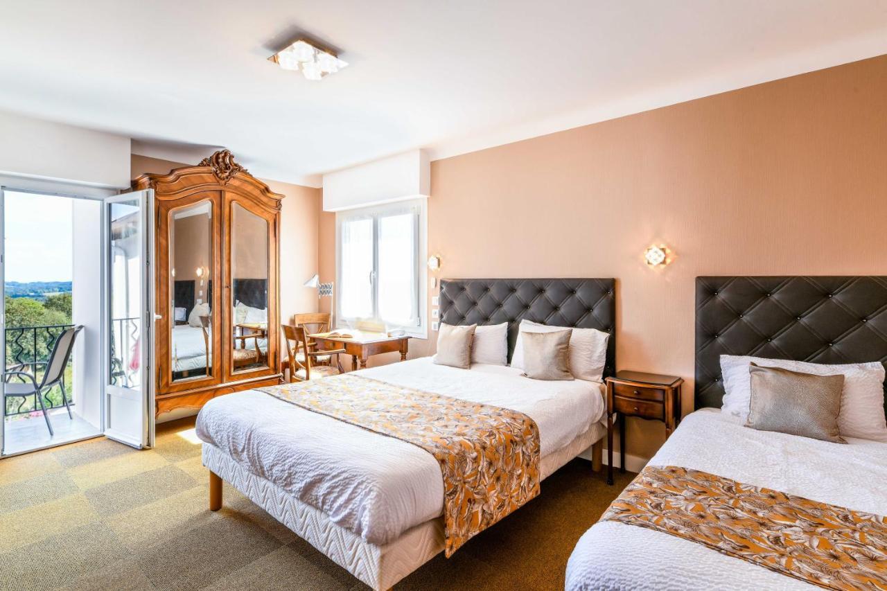 Aux Tauzins Hotel Montfort-en-Chalosse Exterior photo