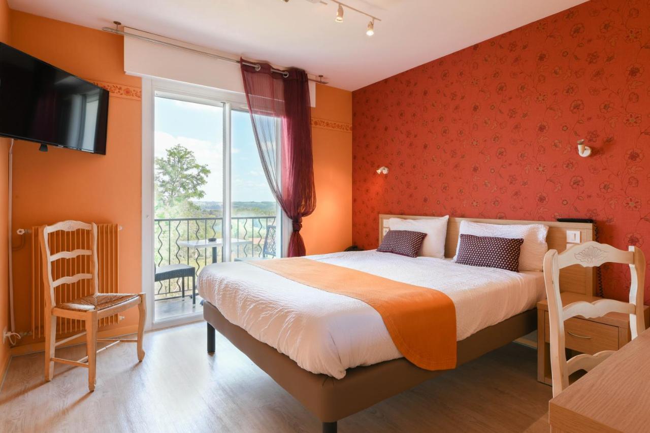 Aux Tauzins Hotel Montfort-en-Chalosse Exterior photo