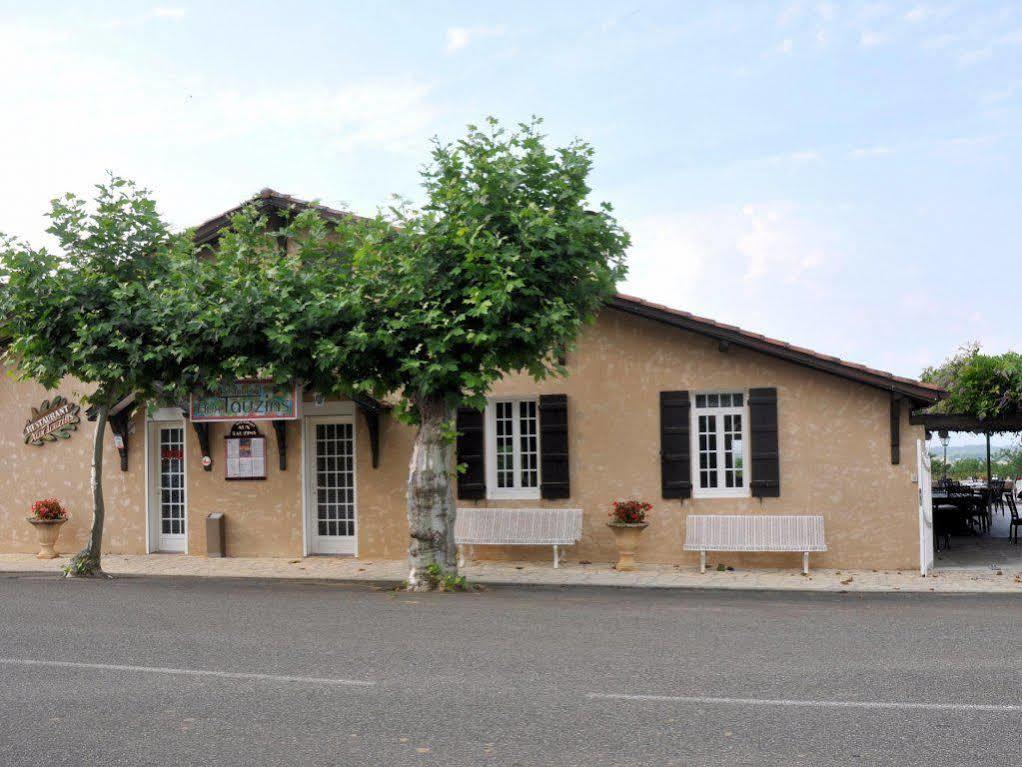Aux Tauzins Hotel Montfort-en-Chalosse Exterior photo